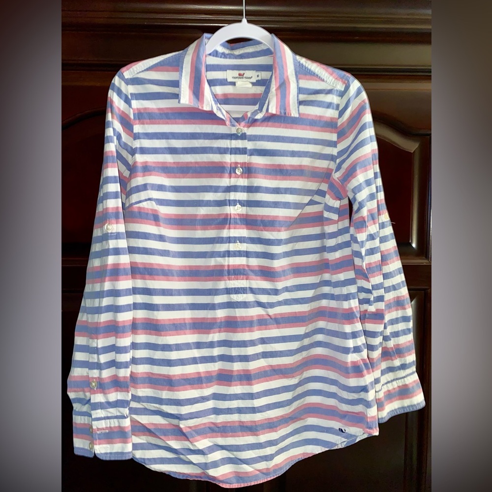 Vineyard Vines women’s button shirt blouse‎ 10